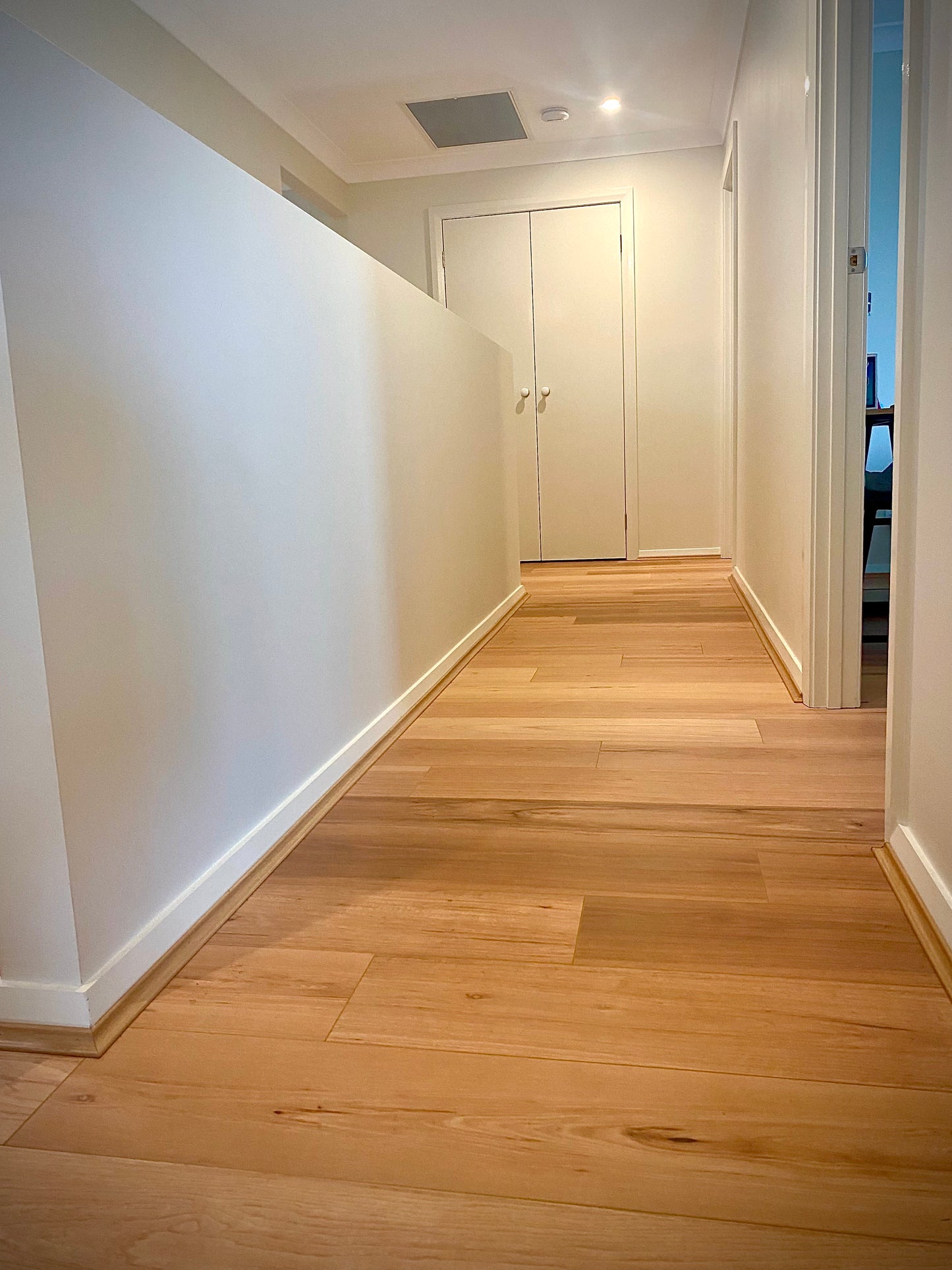 Laminate - Oakleaf HD Plus - Hickory