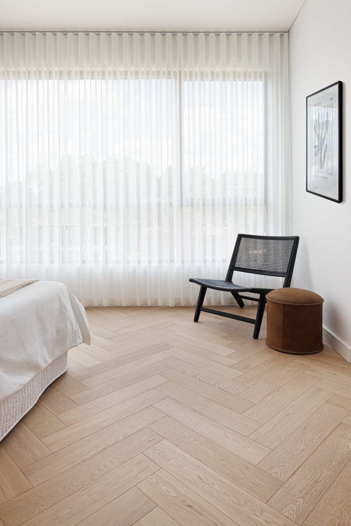Pronto Herringbone - Parq Parchment