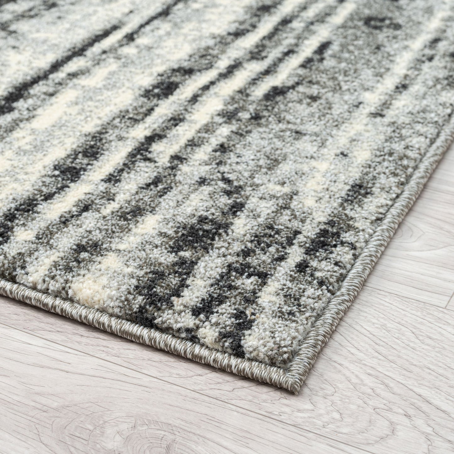 Alice 481 Charcoal Runner