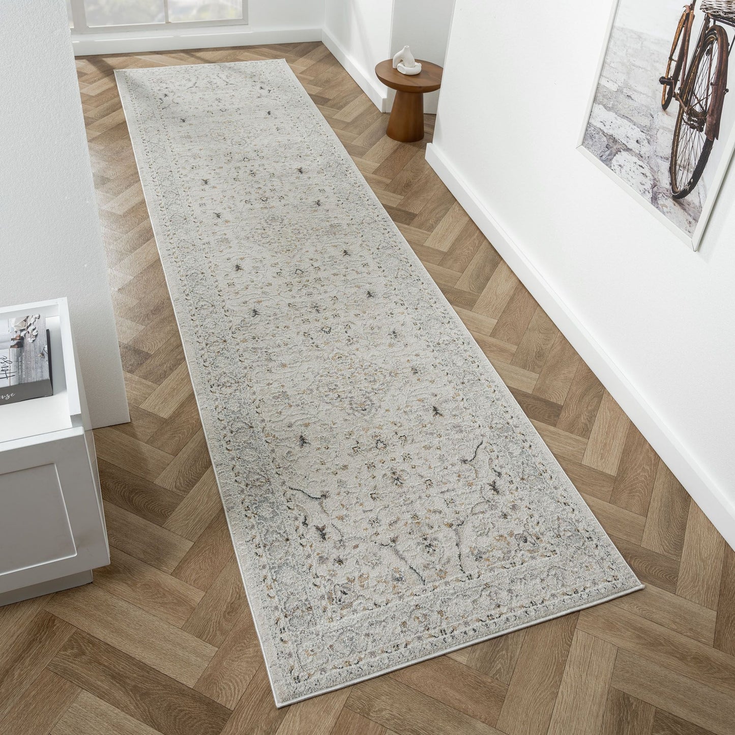 East 467 Stone Runner