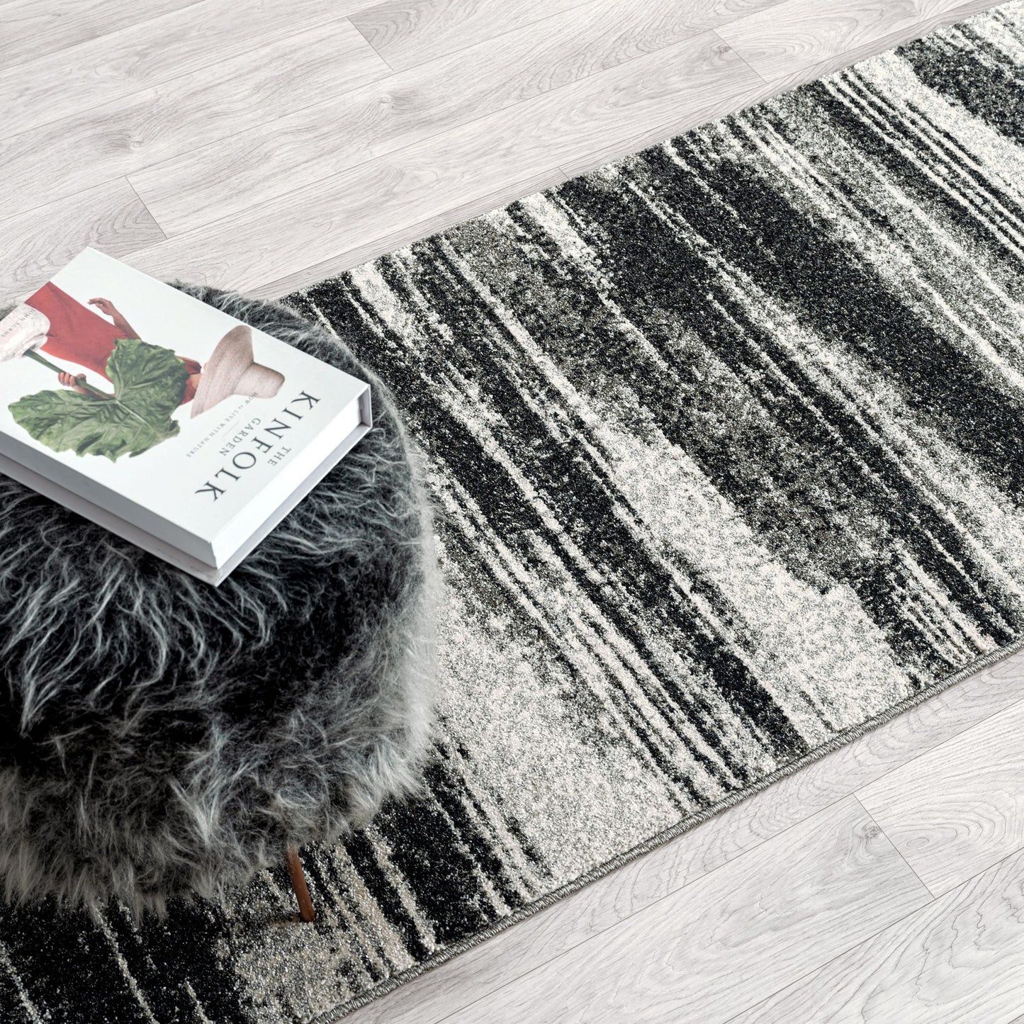 Alice 481 Charcoal Runner